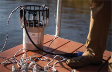 Charger l'image dans la galerie, Kasco De-icer on a dock