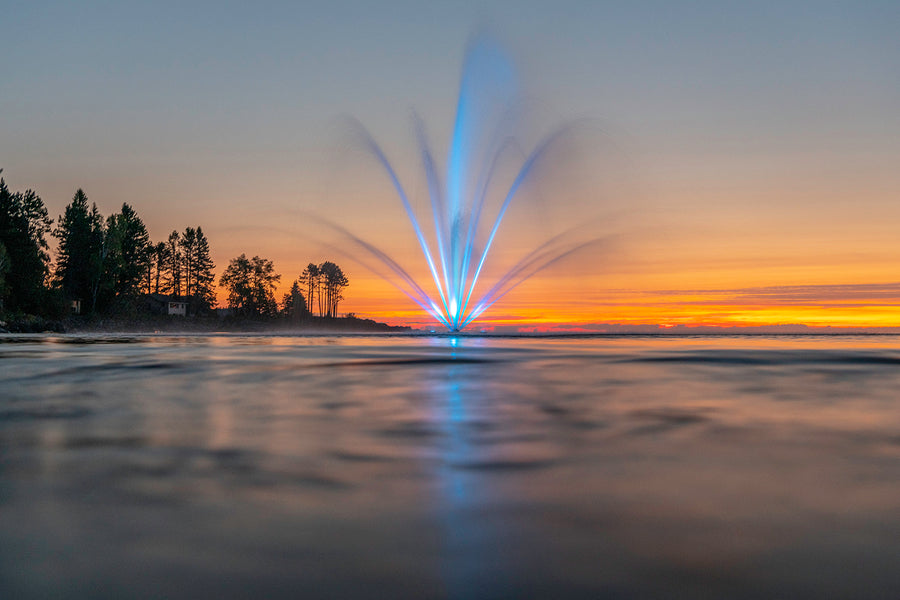 Charger l&#39;image dans la galerie, Lumières RGBW Kasco Marine pour fontaines
