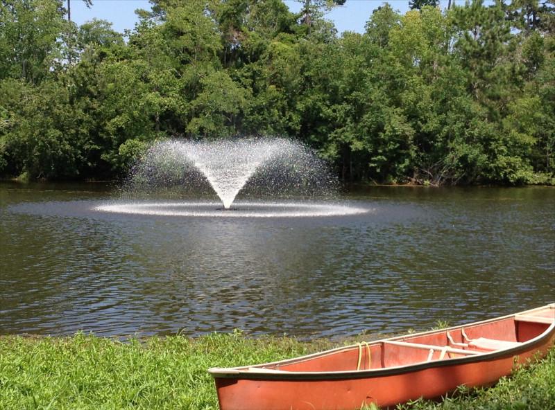 Kasco Marine VFX floating aerating fountains